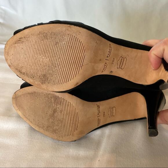 White House Black Market WHBM Jordin Peeptoe Heels Platform Shoe Black Satin 7.5 - Picture 13 of 14